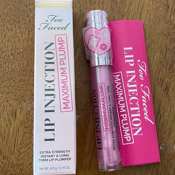 NIB Too Faced Lip Injection Maximum Plump Extra Strength Lip Plumper Gloss - Picture 1 of 10